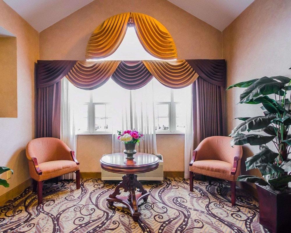Econo Lodge Inn & Suites Evansville Stevenson Bagian luar foto