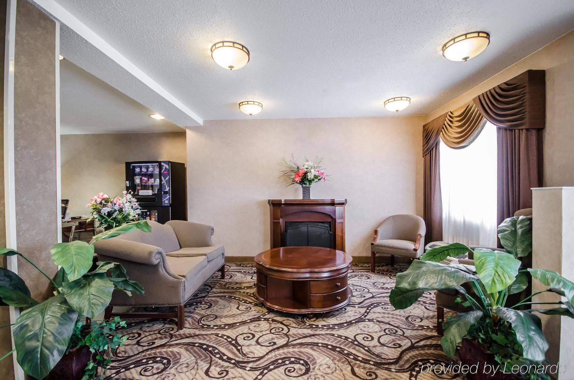 Econo Lodge Inn & Suites Evansville Stevenson Bagian luar foto