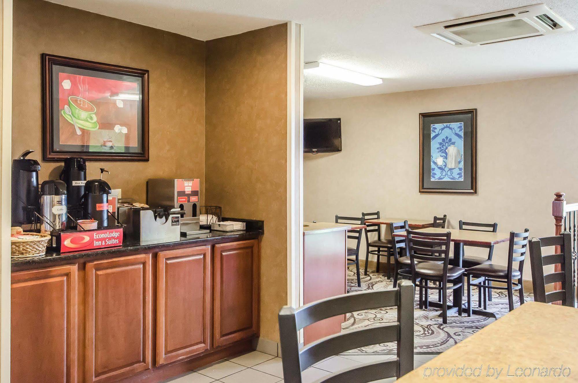 Econo Lodge Inn & Suites Evansville Stevenson Bagian luar foto