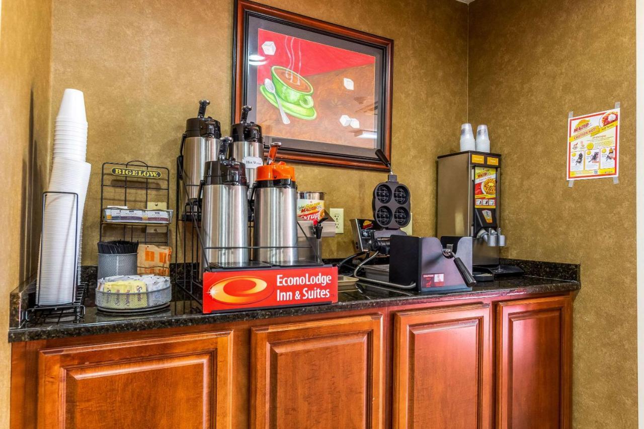 Econo Lodge Inn & Suites Evansville Stevenson Bagian luar foto